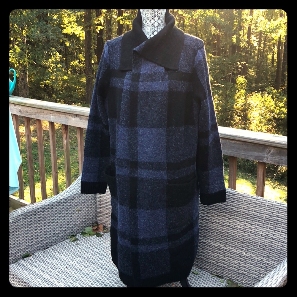 Stunning Soft Surroundings Sz L Long Sweater